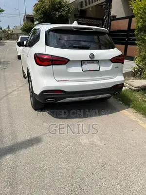 2024 MG HS Essence Compact SUV