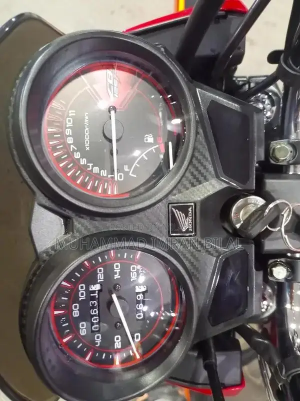 Honda CB 125F Motorcycle - Low Mileage Sporty Urban Bike