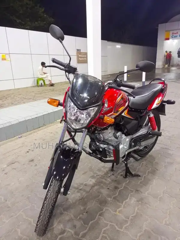 Honda CB 125F Motorcycle - Low Mileage Sporty Urban Bike