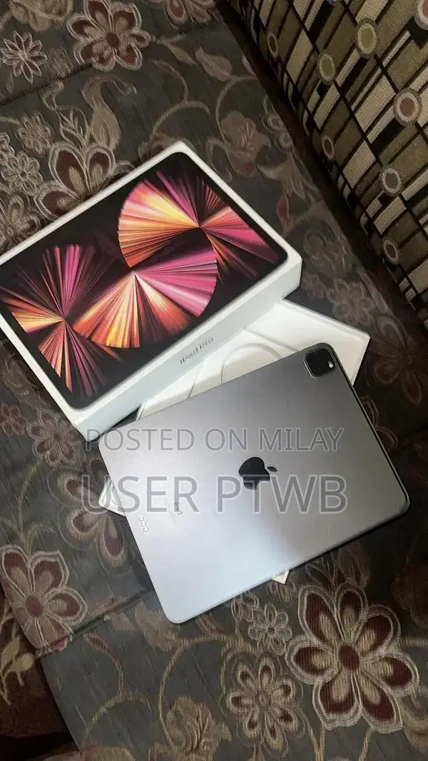 iPad Pro M1 Chip 2021 - 128GB Tablet