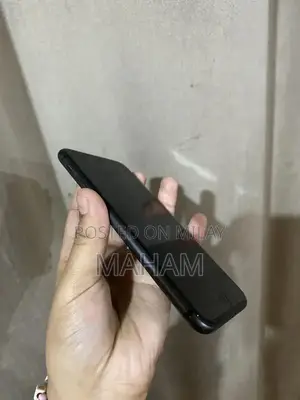 Apple iPhone 64GB Unlocked Smartphone with High Battery Health