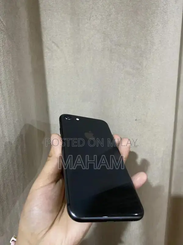 Apple iPhone 64GB Unlocked Smartphone with High Battery Health