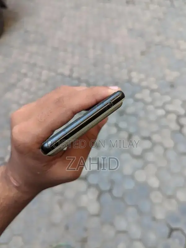 High Performance Smartphone with Large Storage