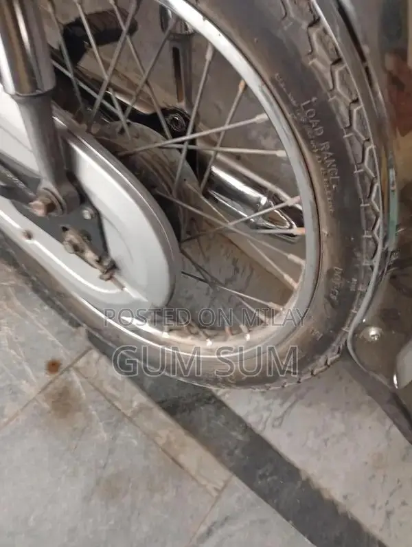 Honda CD 70 Motorcycle - 2022 Model in Excellent Condition