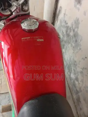 Honda CD 70 Motorcycle - 2022 Model in Excellent Condition