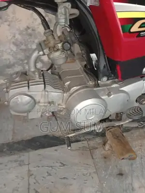 Honda CD 70 Motorcycle - 2022 Model in Excellent Condition