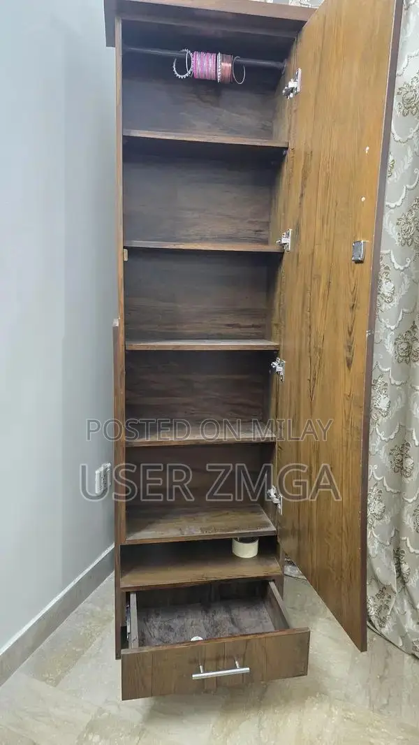 Spacious Long Mirror Dressing Table with Storage