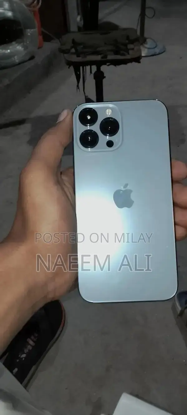 Premium Apple iPhone 13 Pro Smartphone 128GB Excellent Condition