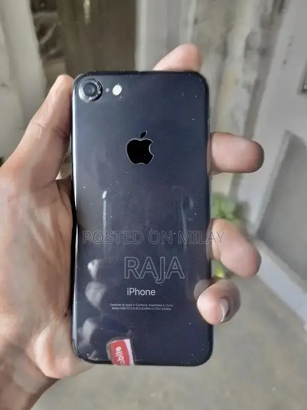 Apple iPhone 7 32GB Black Smartphone