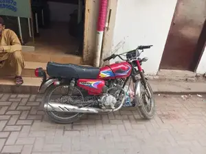 Photo - Unique Model 2016 125cc Motorcycle