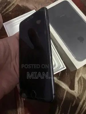 Photo - Fully Functional Smartphone with Original Battery