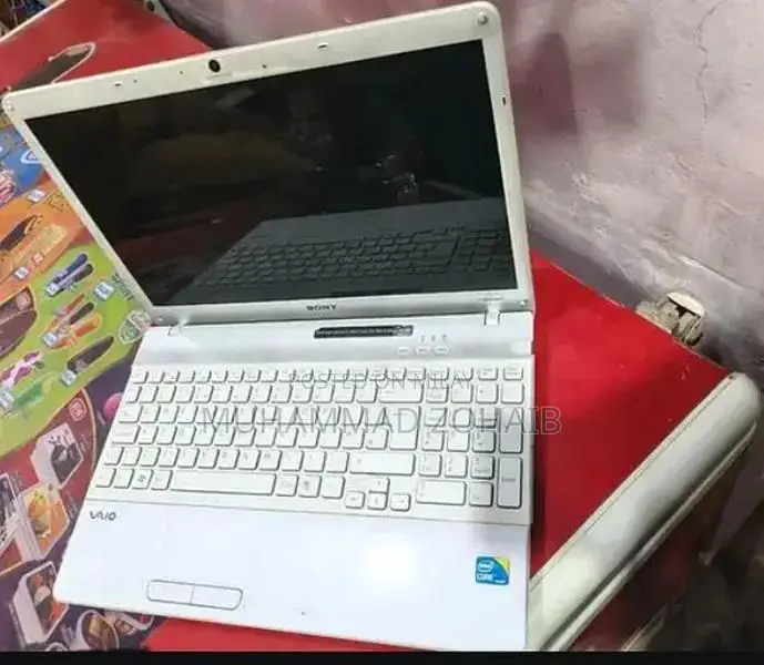 Baki Laptop - Compact White Notebook with Windows 10