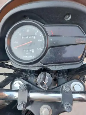 Suzuki 110 GD Motorcycle - Reliable Two-Wheeler