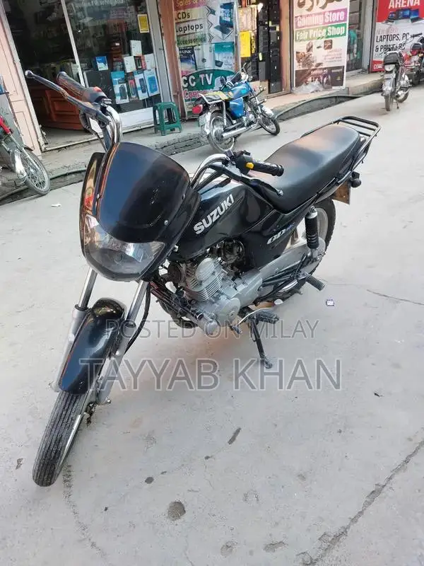 Suzuki 110 GD Motorcycle - Reliable Two-Wheeler