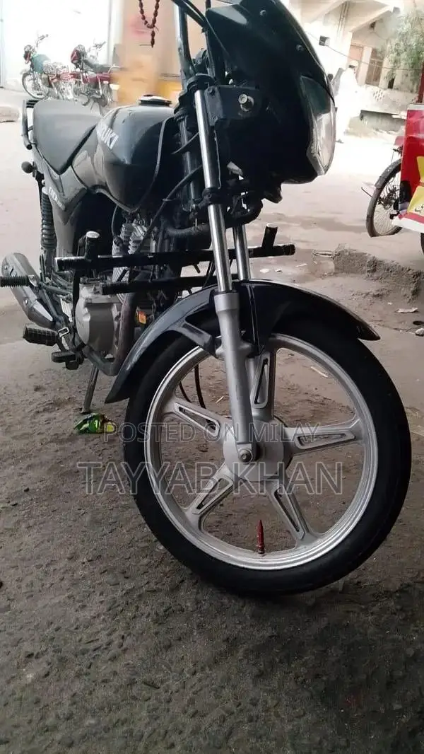 Suzuki 110 GD Motorcycle - Reliable Two-Wheeler