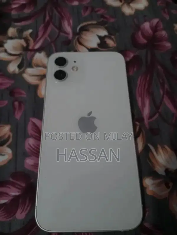 Apple Smartphone 128GB White Non-PTA Edition