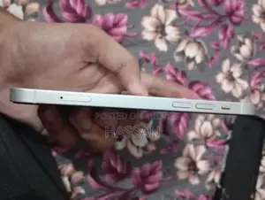 Apple Smartphone 128GB White Non-PTA Edition