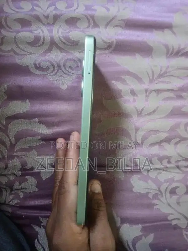 Redmi 13C Smartphone 6GB RAM 128GB Storage Lightly Used