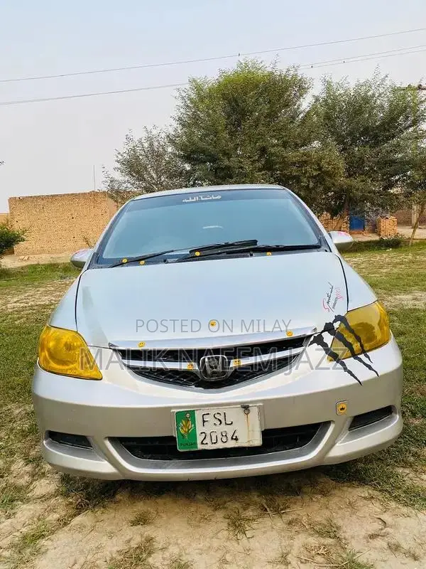 Honda City 2006 IDSI Sedan - Leather Interior, LCD Camera