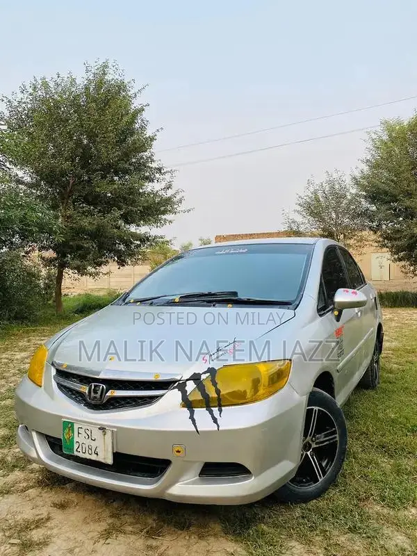 Honda City 2006 IDSI Sedan - Leather Interior, LCD Camera