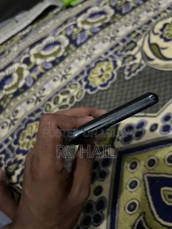 iPhone 11 Pro Midnight Green 64GB Unlocked Smartphone