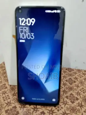 High Performance Dual SIM Smartphone with Gaming Capabilities