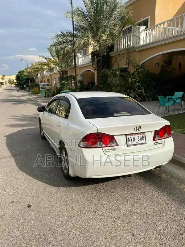2012 Honda Civic UG - White Sedan, Low Mileage