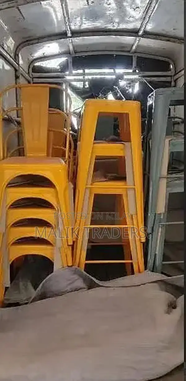 Metal Dining Chair for Restaurant and Cafe Seating