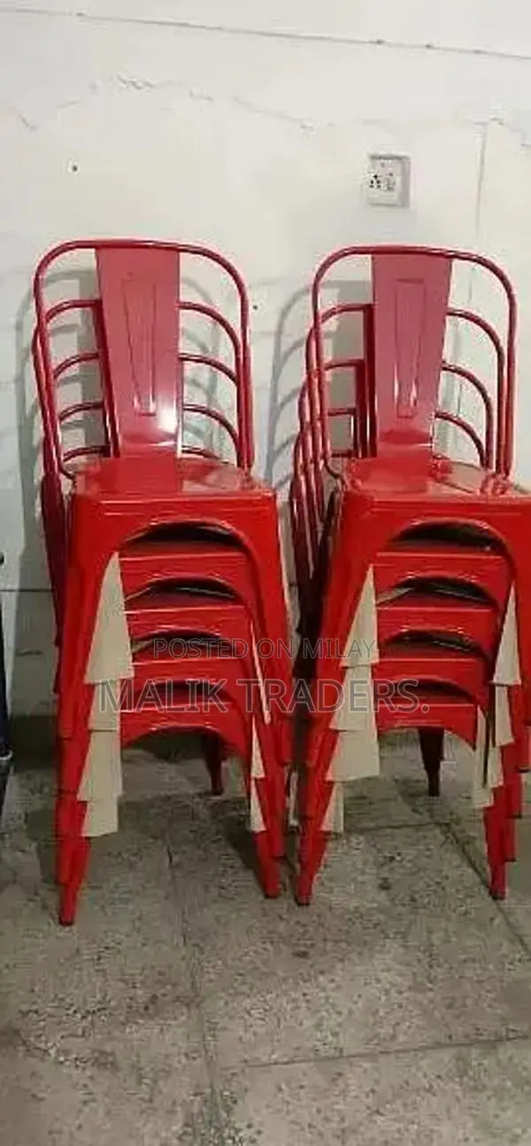 Metal Dining Chair for Restaurant and Cafe Seating