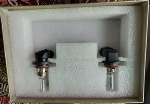 Photo - Toyota Aqua Genuine Headlight Bulbs Replacement Set (2 Pieces)