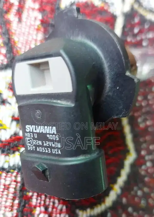 Toyota Aqua Genuine Headlight Bulbs Replacement Set (2 Pieces)