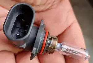 Toyota Aqua Genuine Headlight Bulbs Replacement Set (2 Pieces)