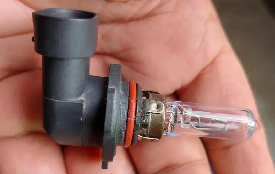 Toyota Aqua Genuine Headlight Bulbs Replacement Set (2 Pieces)