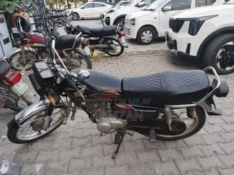 Honda 125cc Motorcycle