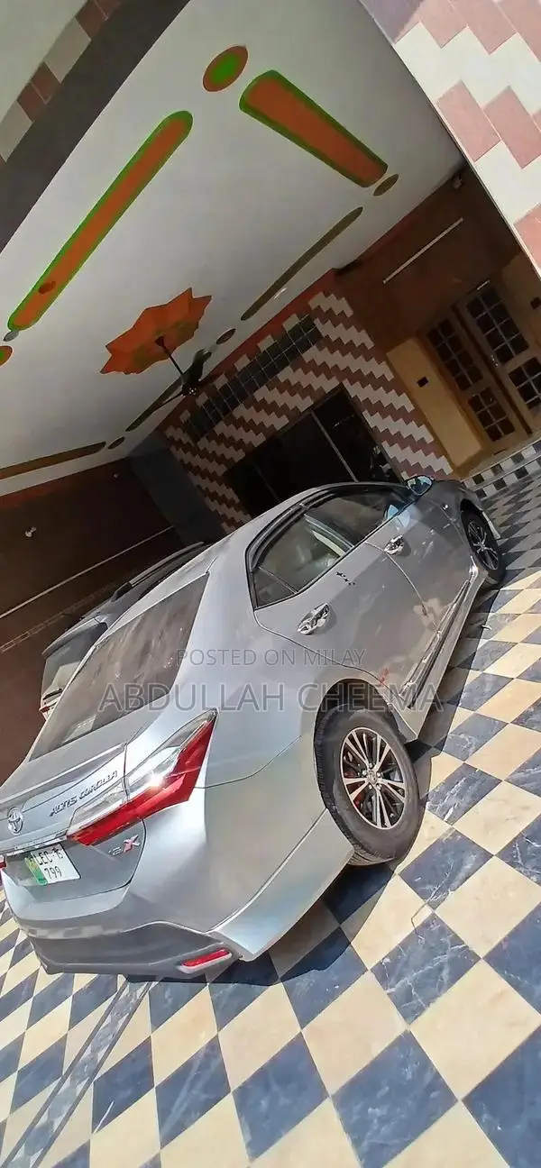 Toyota Corolla Gli Sedan 2015 - Reliable Compact Car