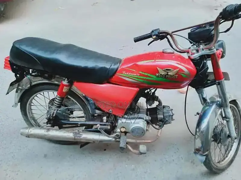 Road Prince CD 70 Motorcycle - Reliable Urban Commuter