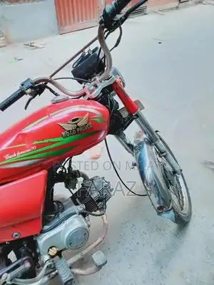 Road Prince CD 70 Motorcycle - Reliable Urban Commuter