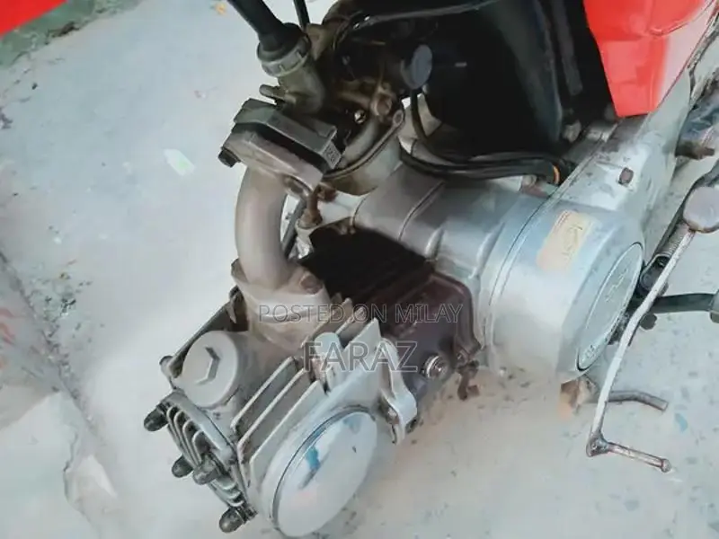 Road Prince CD 70 Motorcycle - Reliable Urban Commuter