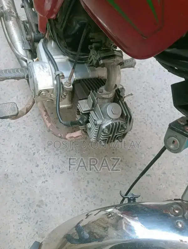 Road Prince CD 70 Motorcycle - Reliable Urban Commuter