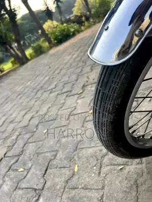 Honda 125cc Motorcycle - Clean, Low Mileage, Well-Maintained