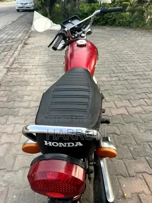 Honda 125cc Motorcycle - Clean, Low Mileage, Well-Maintained
