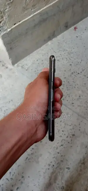 Apple iPhone X Factory Unlocked Smartphone with 64GB Storage