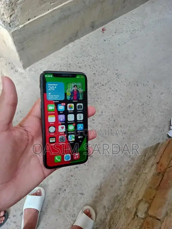 Apple iPhone X Factory Unlocked Smartphone with 64GB Storage