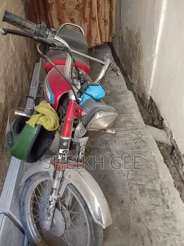 Hi Speed 70 Motorcycle - Reliable Two-Wheeler in Good Condition