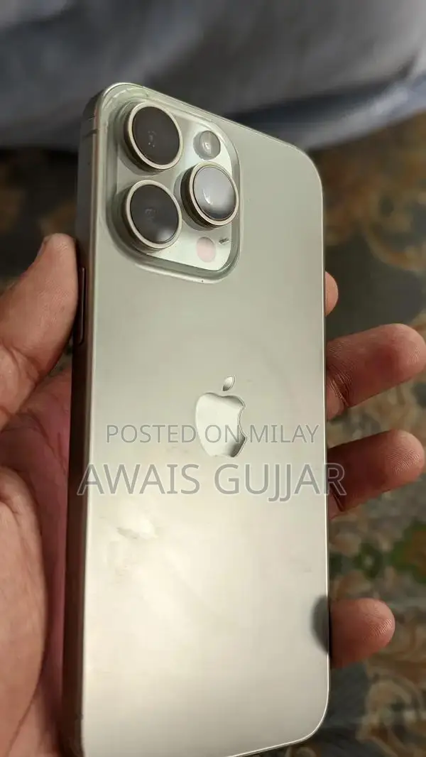 Apple iPhone 15 Pro Max Unlocked Smartphone