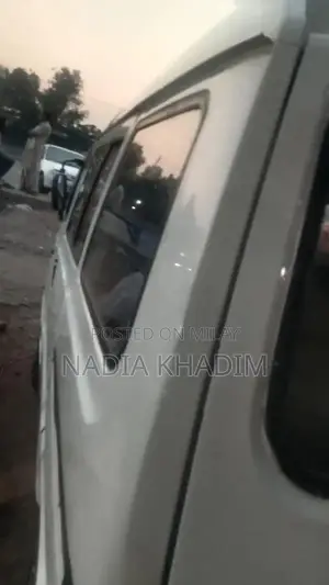 Everydaba 2004 Classic Model Sedan