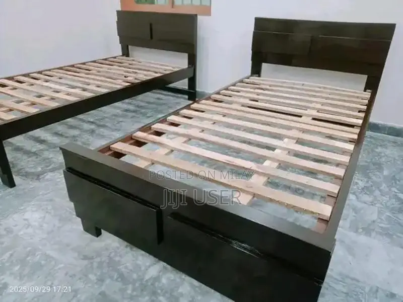 Solid Wood Single Beds - Classic Wooden Bedroom Furniture