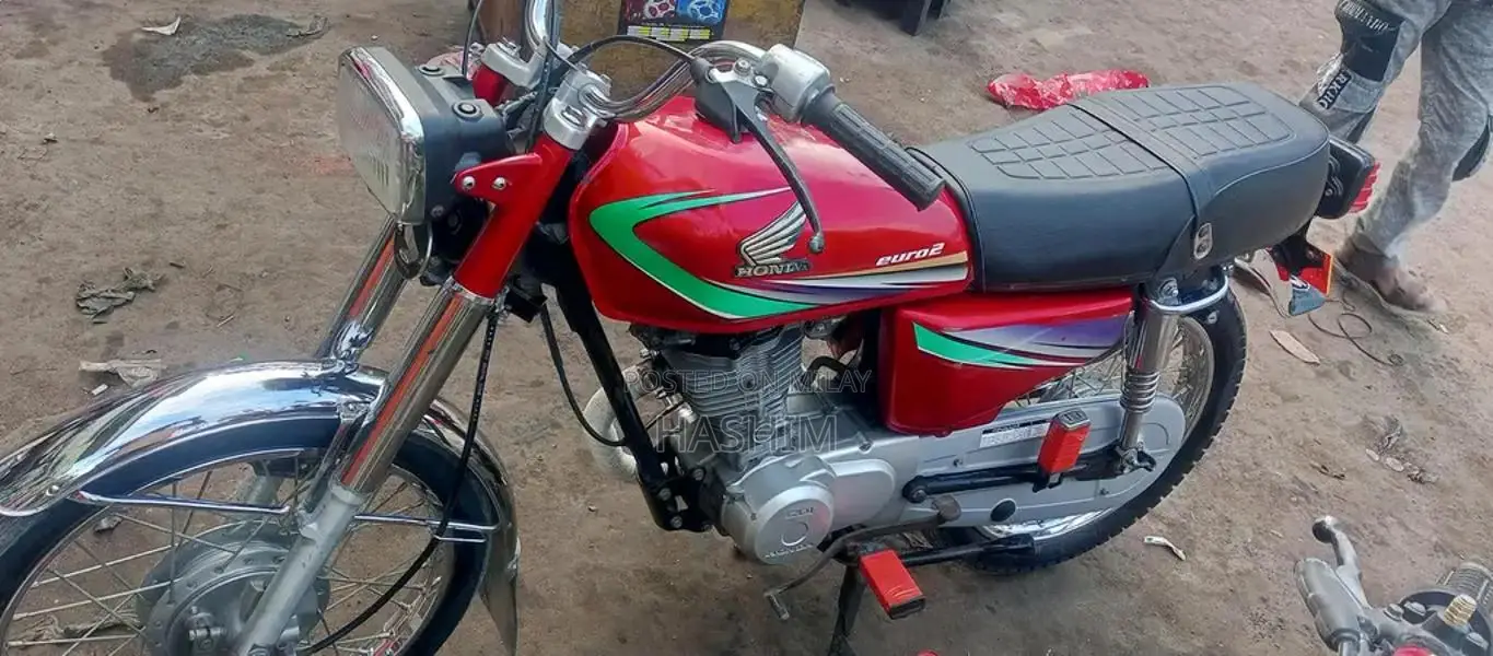 Honda CG125 Motorcycle 2014 Model Commuter Bike