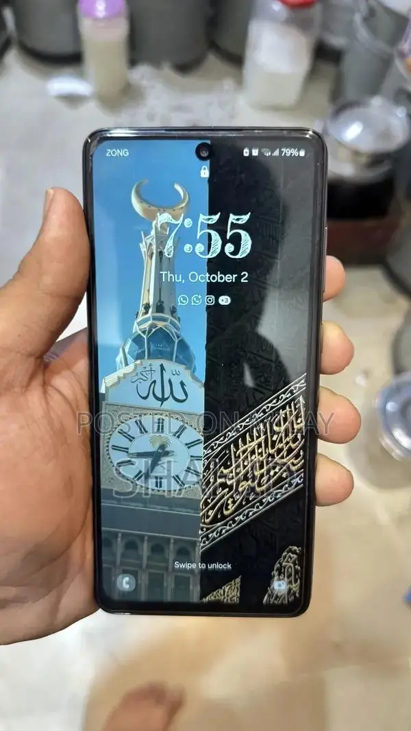 Samsung Galaxy A72 Smartphone - Mid-Range Mobile Device