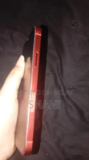 Apple iPhone 12 Pre-Owned Smartphone with Minor Screen Damage